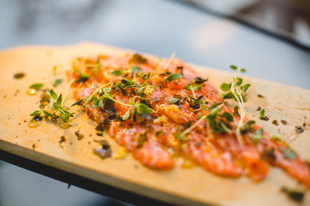 Carpaccio of trout with sugar kelp