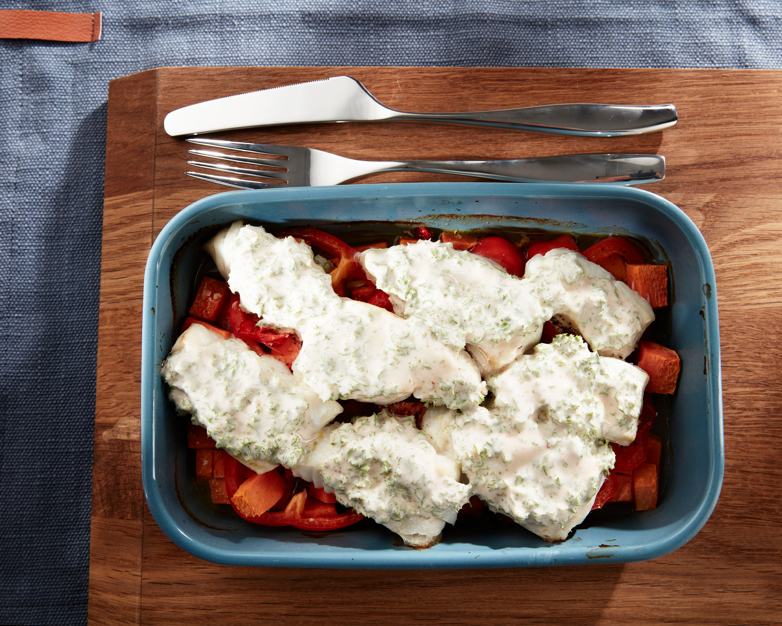 Torsk i form med søtpotet, chili og yoghurt